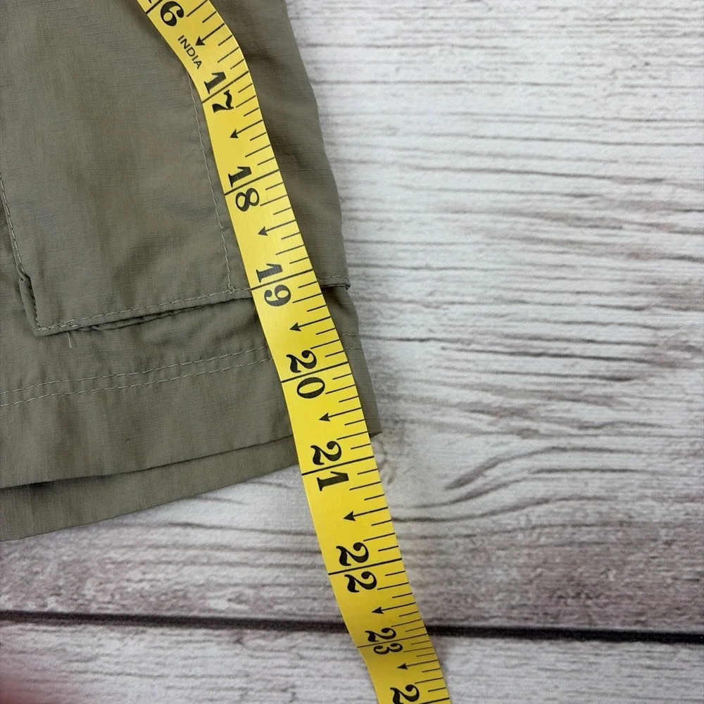 Columbia Men's 38w 10i Cargo Shorts Tan Omni-Shade Nylon Belted Outdoor Hiking